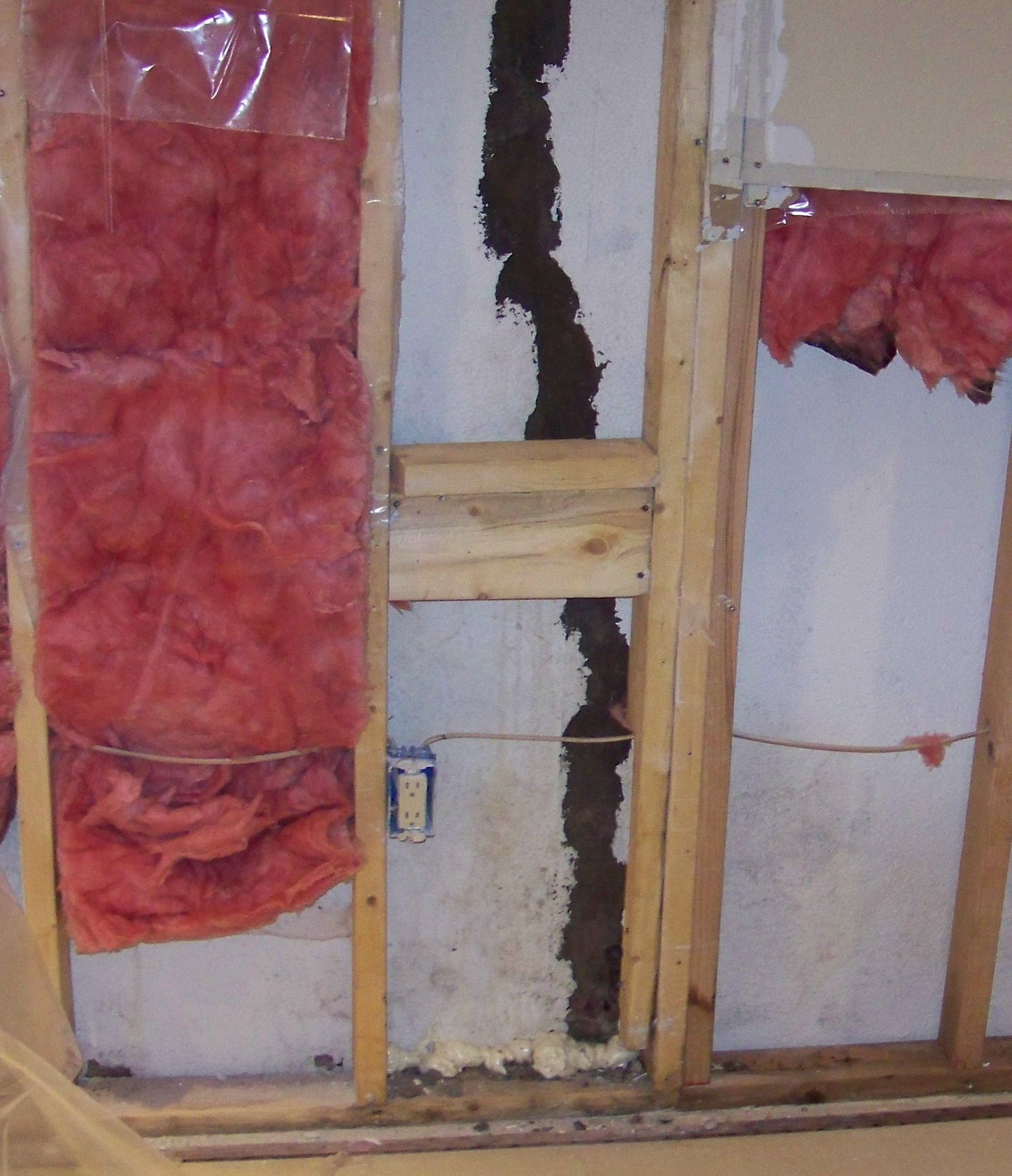 chimney leak, crack, wall crack, cracked wall, cracked basement wall, cracked poured basement wall, rod leaks